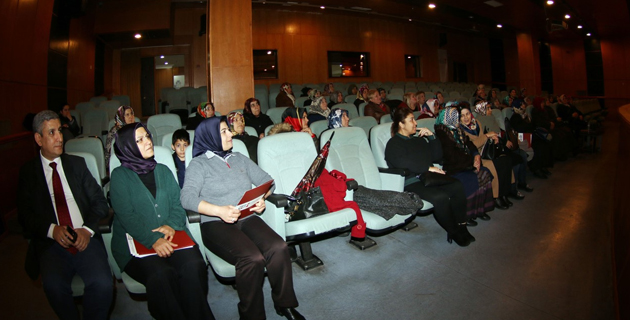 BÜYÜKŞEHİR’DEN BAYANLARA İLETİŞİM SEMİNERİ