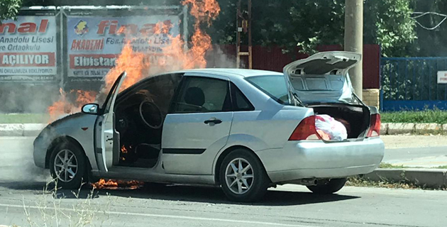 Kahramanmaraş’ta araç yangını