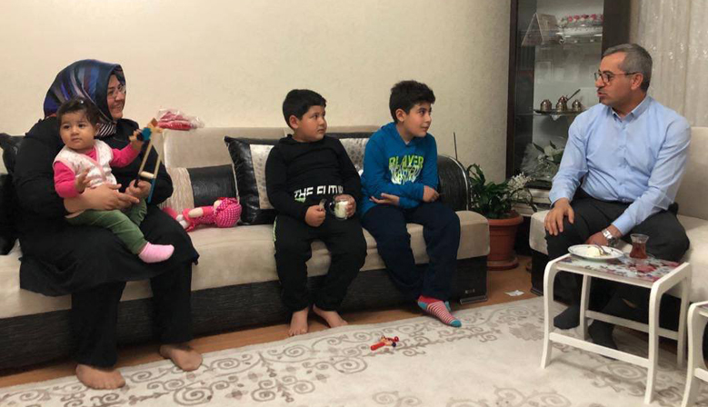Güngör, Şehit Polis Memuru Barış Göl’ün ailesini ziyaret etti