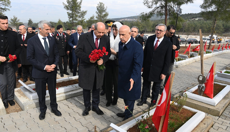 KKTC Cumhurbaşkanı Tatar Kapıçam Mezarlığı’nı Ziyaret Etti