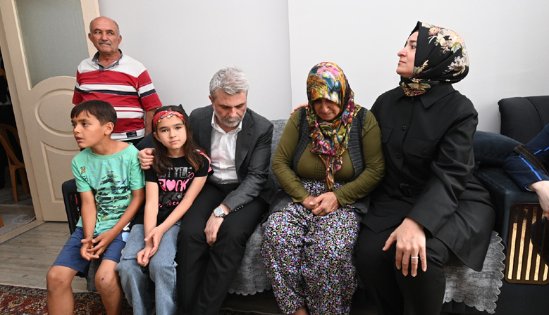 Başkan Görgel, Depremde Ailesini Kaybeden Çocuklarla Bir Araya Geldi