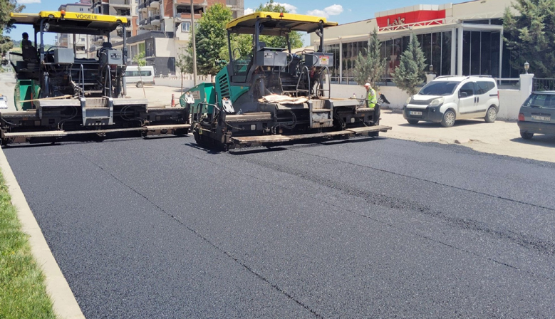 Büyükşehir, Dulkadiroğlu’nda Arterleri Bir Bir Yeniliyor