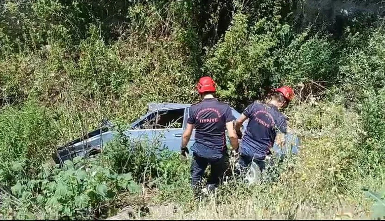 Kahramanmaraş’ta otomobil şarampole devrildi: 2 yaralı