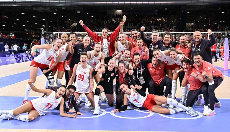 A Milli Kadın Voleybol Takımı, olimpiyat oyunlarında ilk kez yarı finale yükseldi