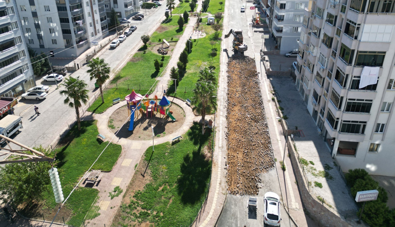 Onikişubat Belediyesi’nden Tekerek Mahallesi’nde tam gaz asfalt çalışması