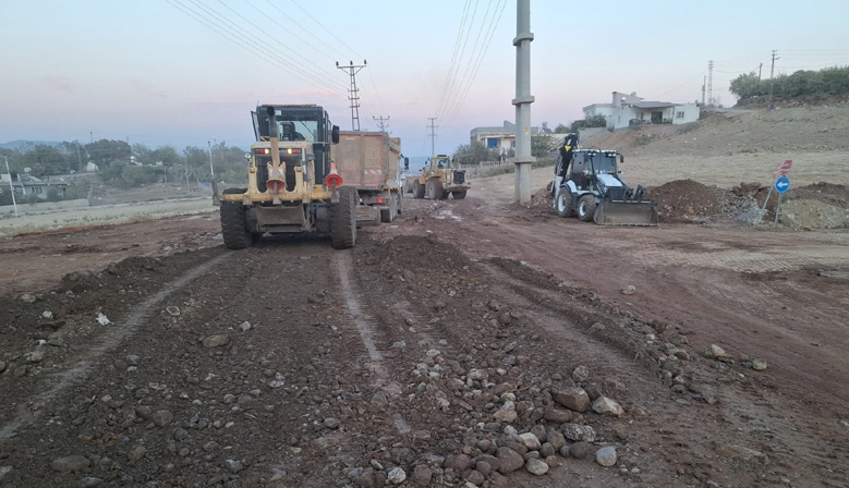 Büyükşehir’den Türkoğlu Orçan Caddesi’nde Çalışma