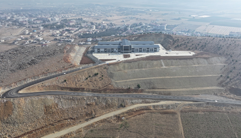 Türkoğlu Acil Durum Hastanesi Yolu Tamamlandı