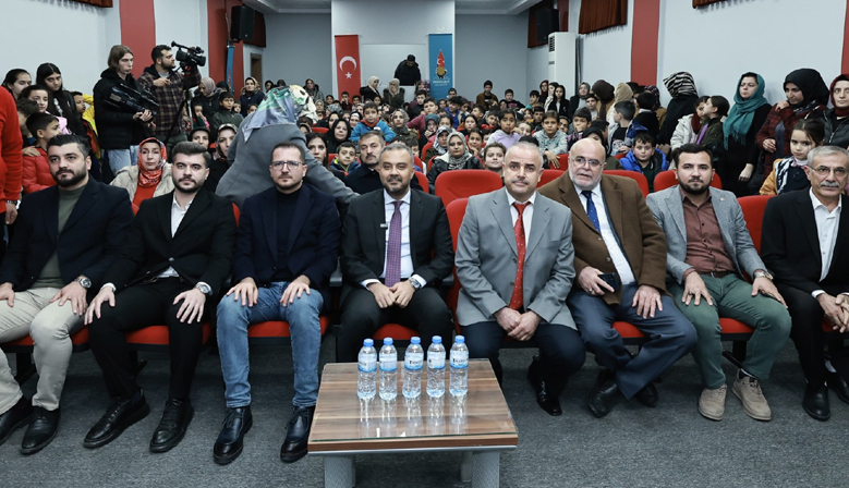 Başkan Toptaş’tan öğrencilere sıcak dokunuş