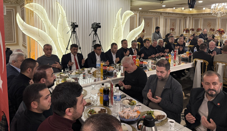 Maraş Yurt 6 Depremleri Şehitlerine Mevlit Okuttu 