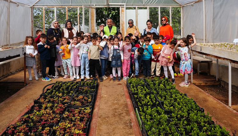 Minik Bahçıvanlar Büyükşehir’in Serasında Buluştu