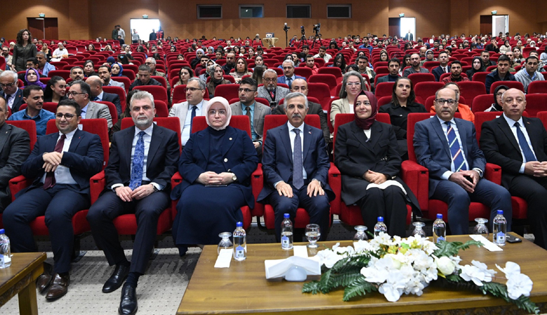 Uluslararası Sosyal ve Beşerî Bilimler Akademisi Kongresi Başladı