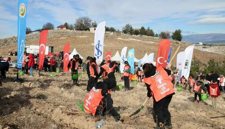 Kahramanmaraş’ta 30 Bin Fidan Toprakla Buluştu