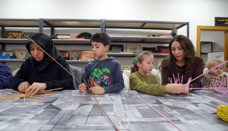 Anne Eli ve Çocukların Hayali Büyükşehir’in Atölyesinde Buluştu