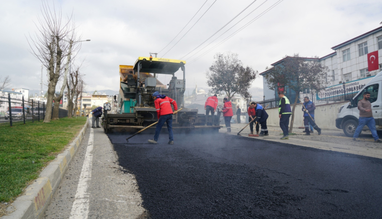 Kahramanmaraş’ta Asfalt Seferberliği