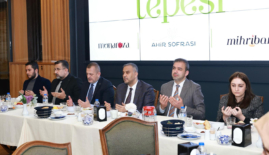 Başkan Toptaş, AK Parti Onikişubat teşkilatı ile iftar sofrasında buluştu