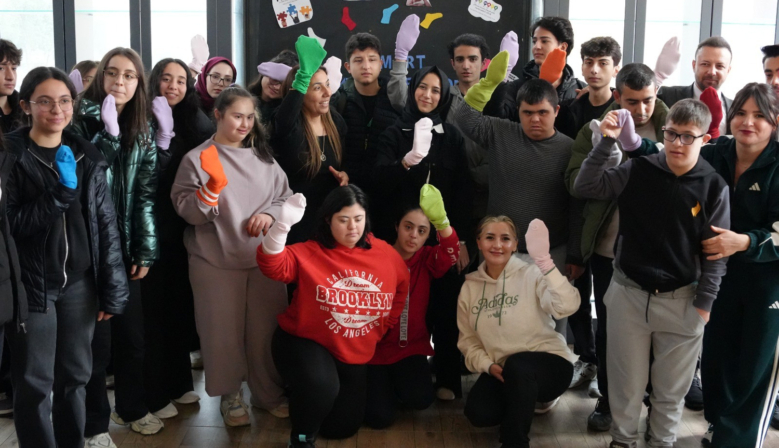 DOKMER’de Sevgi Kazandı: Down Sendromlular Günü’ne renkli kutlama