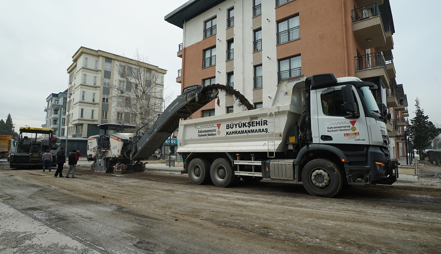 Dulkadiroğlu’nda Asfalt Yenileme Hamlesi