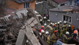 İstanbul Fatih’te 2 bina çöktü