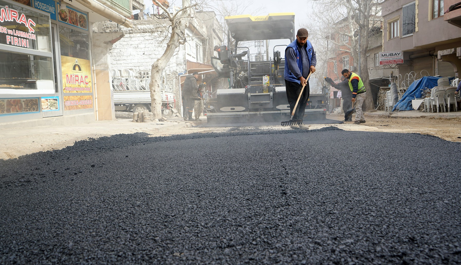 Onikişubat’ta Yol Onarım Atağı Sürüyor