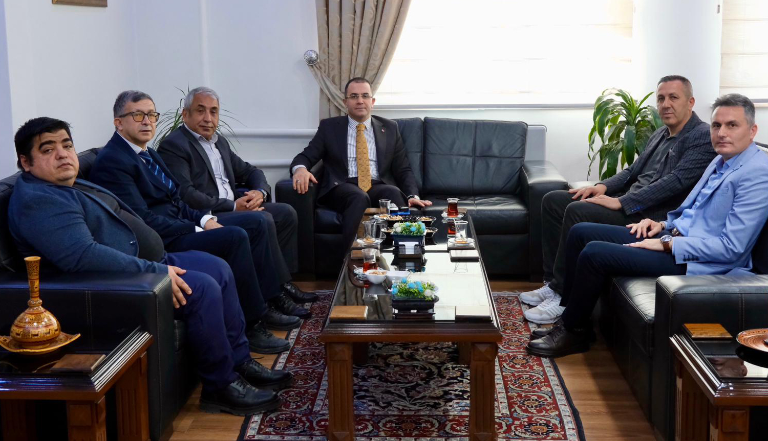 Kahramanmaraş Basın Birliği Cumhuriyet Başsavcısı Tiryaki’yi ziyaret etti