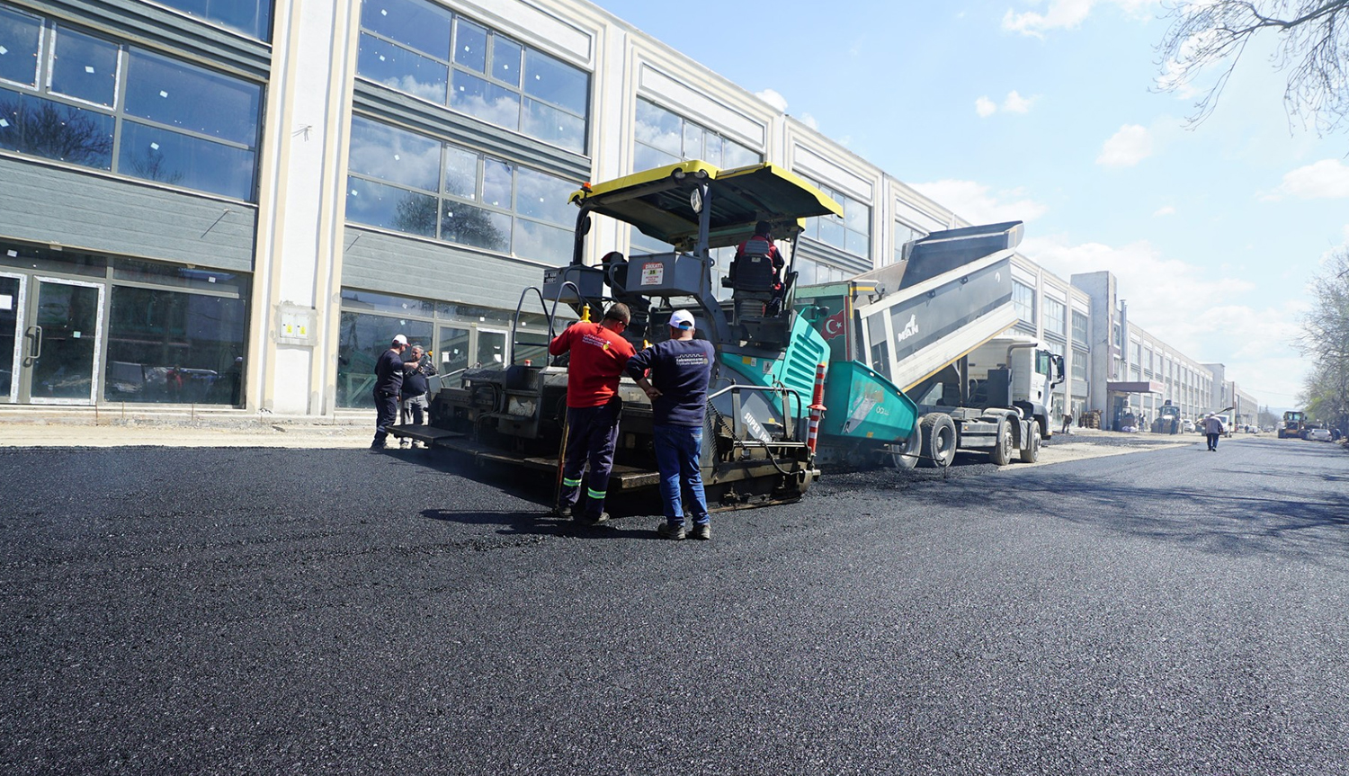 Kahramanmaraş’ta Toptancılar Sitesinin Yolları Yenileniyor