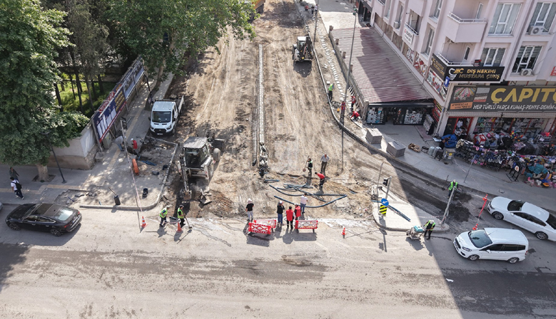 Kahramanmaraş Cahit Zarifoğlu Caddesi’nde Kapsamlı Yenileme