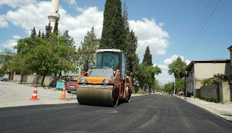 Kahramanmaraş’ta Asfalt Seferberliği Sürüyor