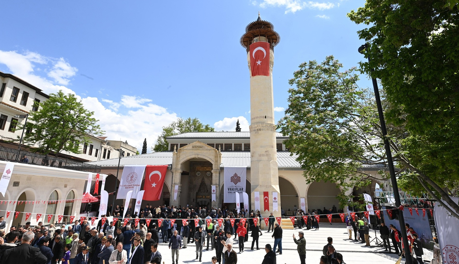 Tarihi Ulu Camii, Törenle İbadete Açıldı