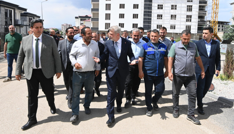 Elbistan’a 500 Milyon TL’lik Yol Yatırımı