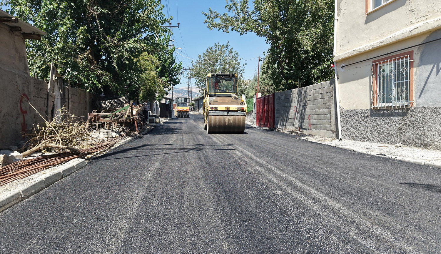 Kahramanmaraş’ta Kesintisiz Asfalt Mesaisi