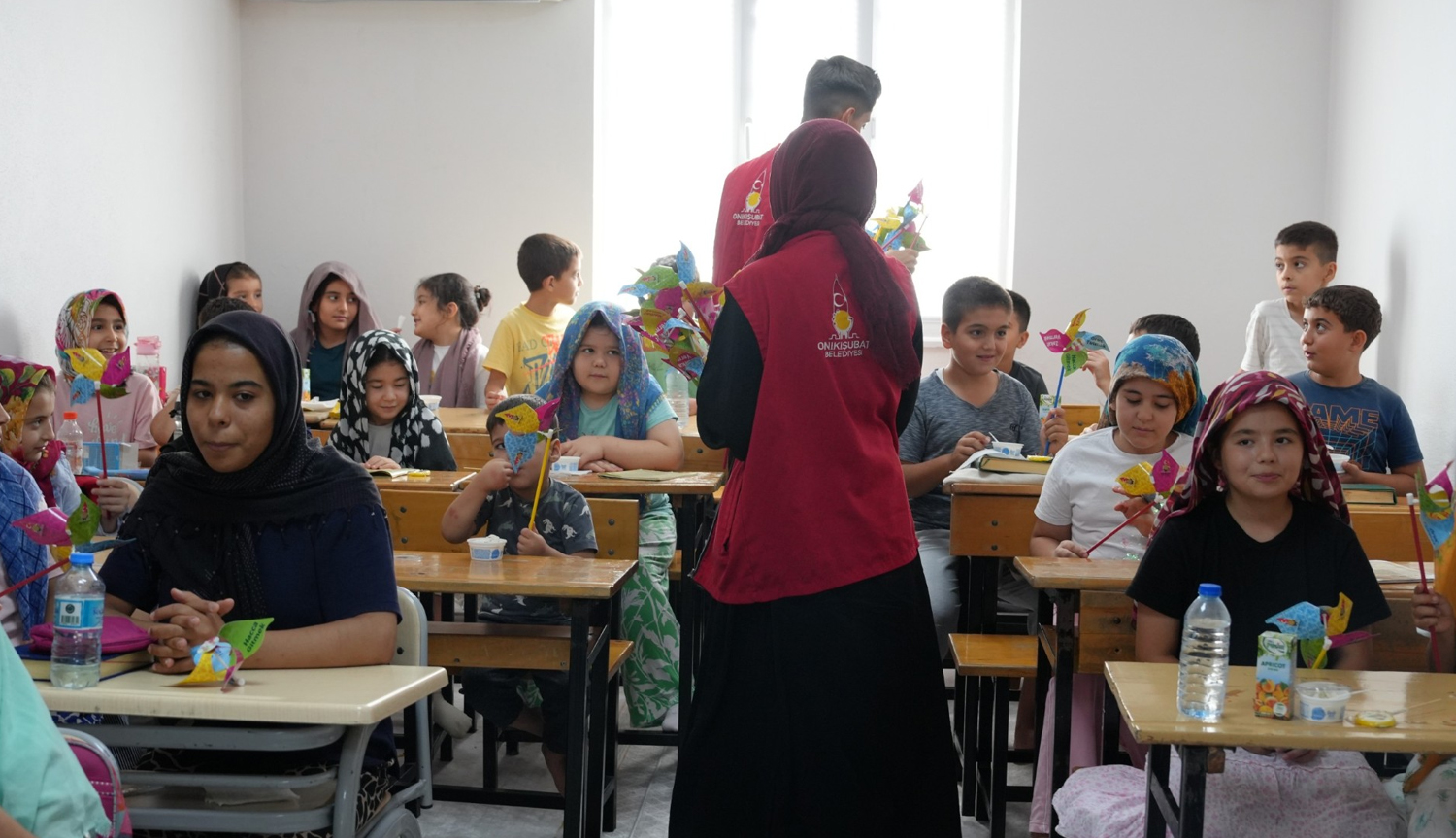 Onikişubat Belediyesi’nden Yaz Kur’an Kurslarına ‘Camiler Çiçek Açtı’ ile anlamlı destek