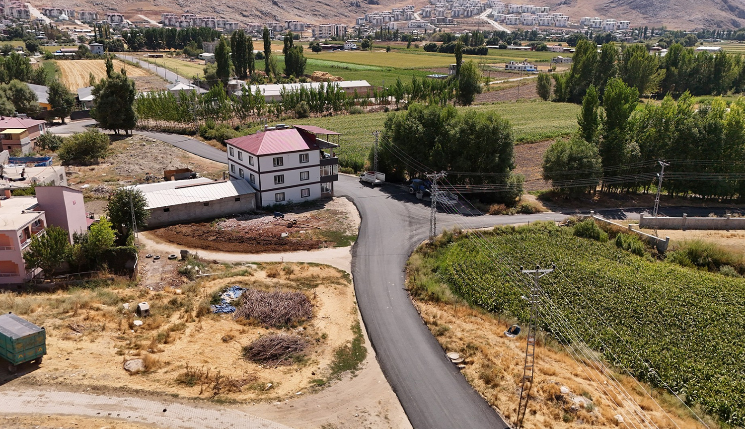 Elbistan’da Bir Yol Yatırımı Daha Tamamladı