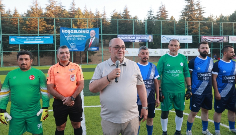KAHRAMANMARAŞ’TA KURUMLAR ARASI FUTBOL TURNUVASI HEYECANI SÜRÜYOR