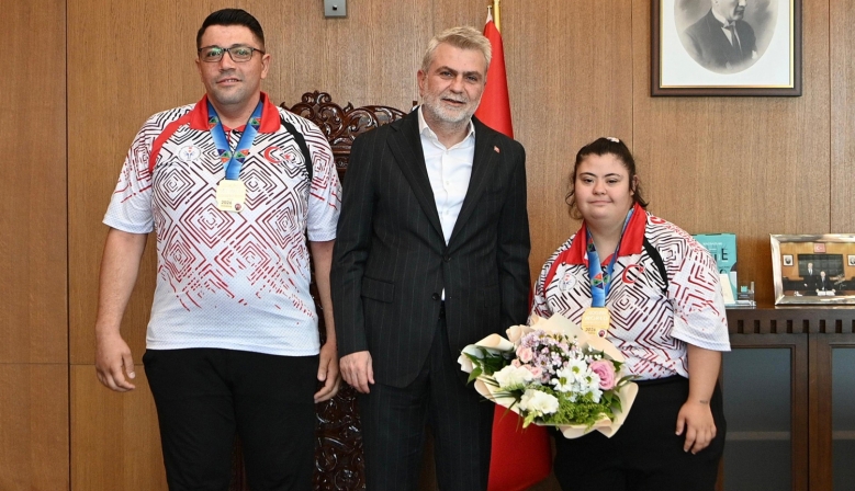 Başkan Görgel, Judo Dünya Şampiyonu Zeynep Sude’yi Misafir Etti