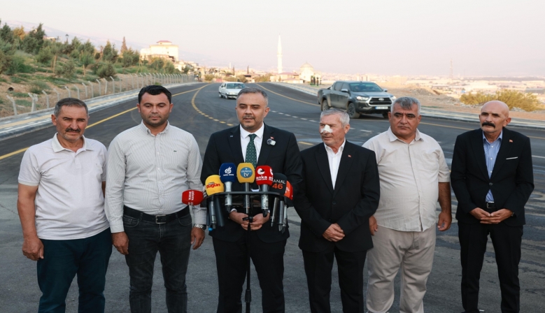 Başkan Toptaş, 4 farklı mahalleyi kapsayan 150 milyon TL maliyetli dev ulaşım yatırımı anlattı