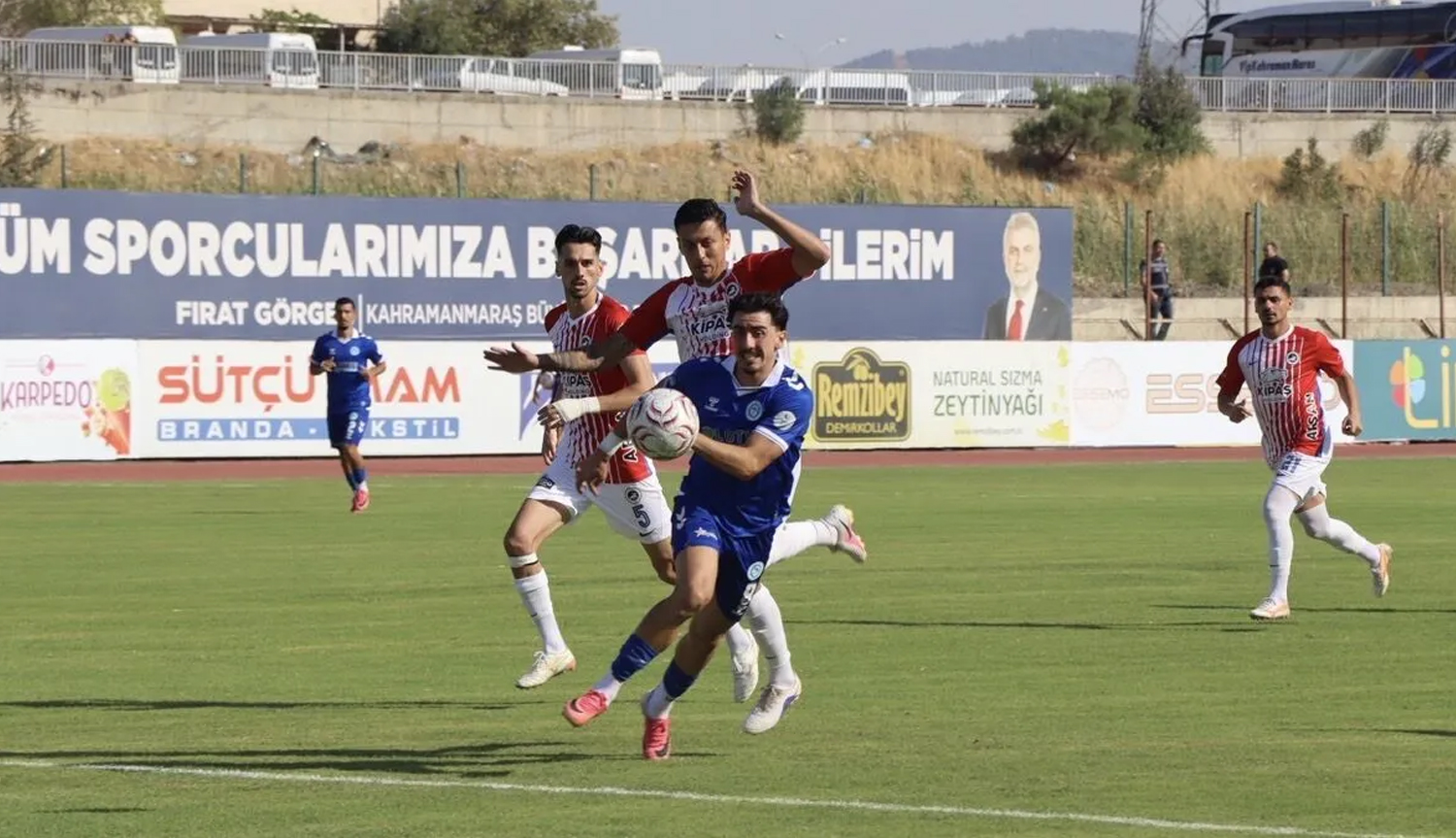 İstiklalspor ile Beyoğlu Yeni Çarşı 0-0 Berabere Kaldı