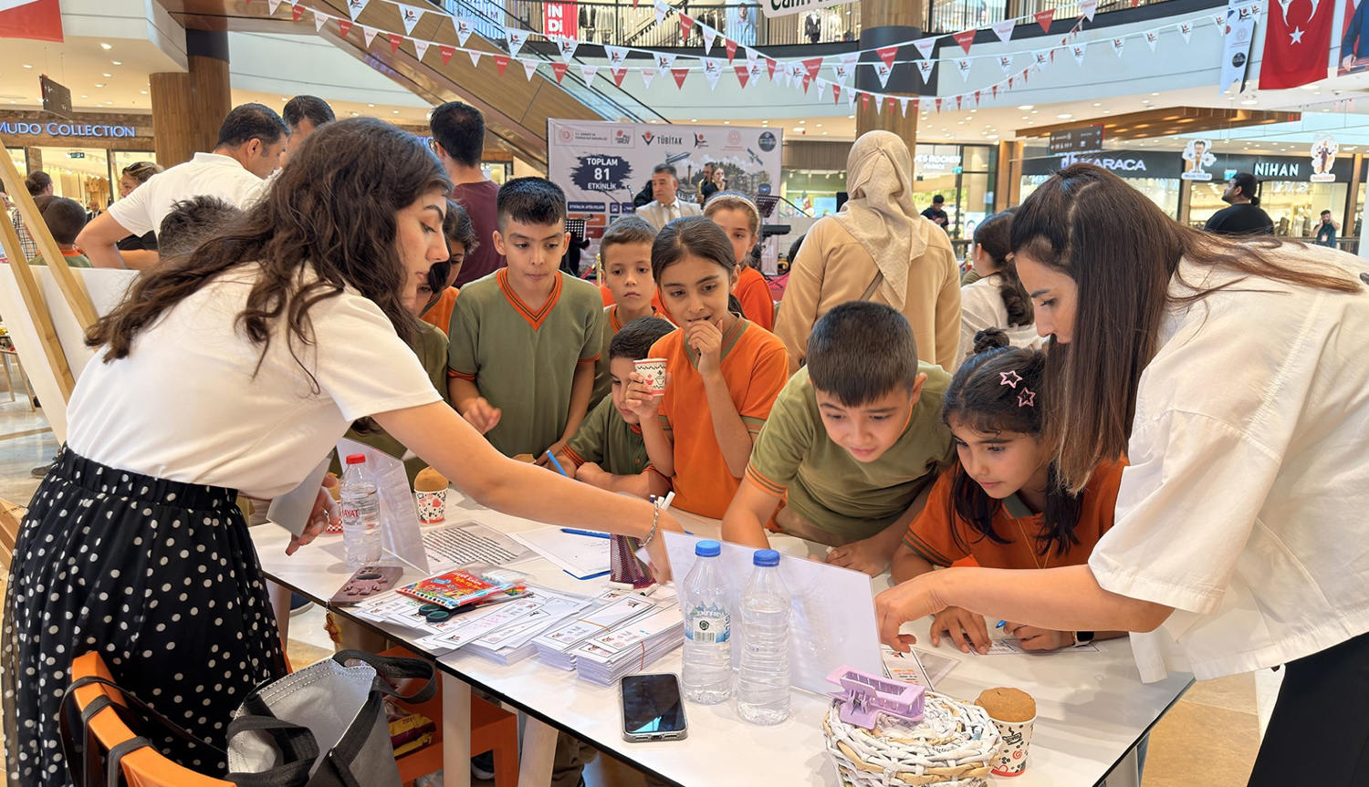 TÜBİTAK Bilimfest Kapılarını Ziyaretçilerine Açtı