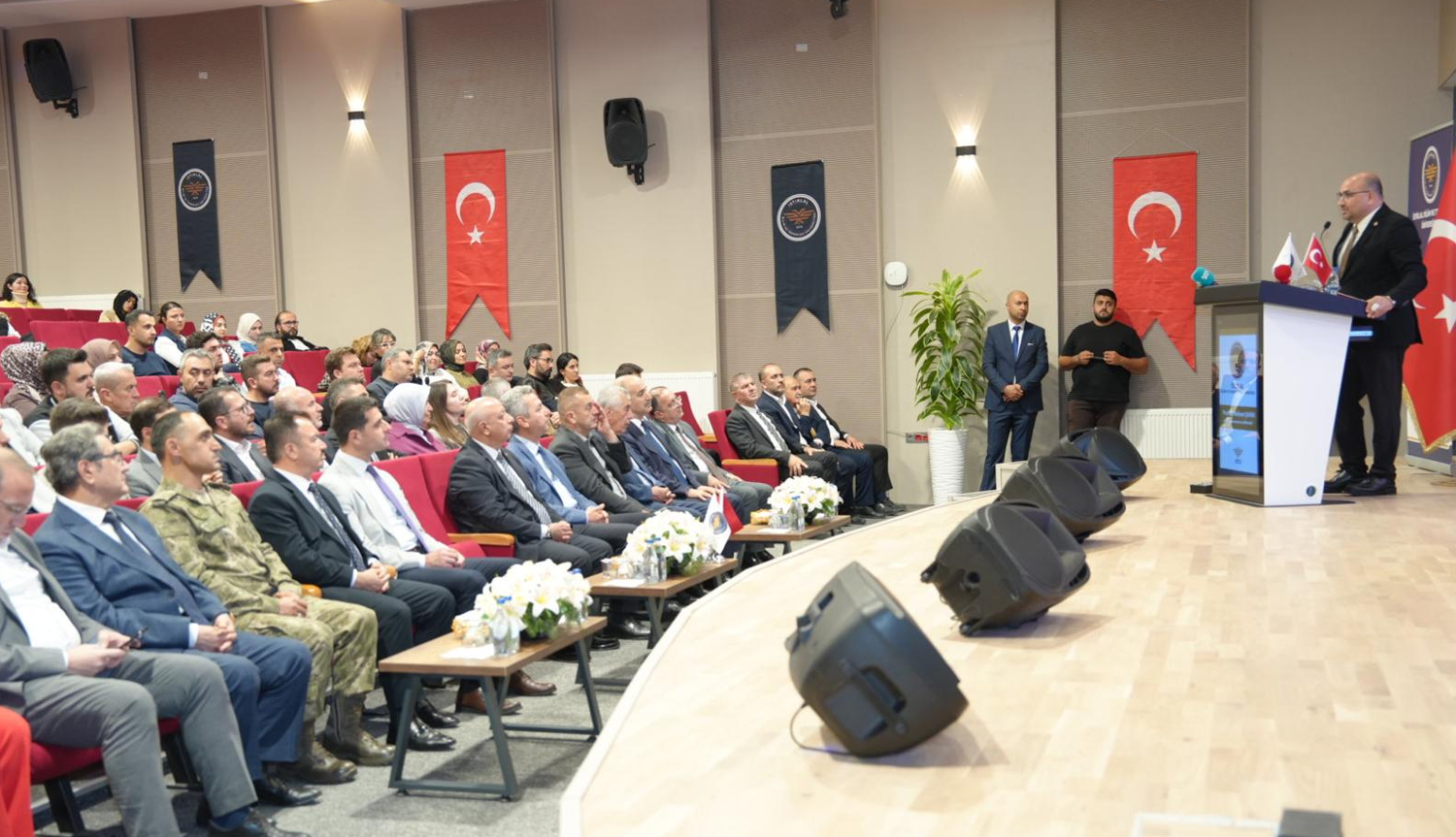 Prof. Dr. Şahin, İBTÜ’de Terörsüz Türkiye’yi Anlattı